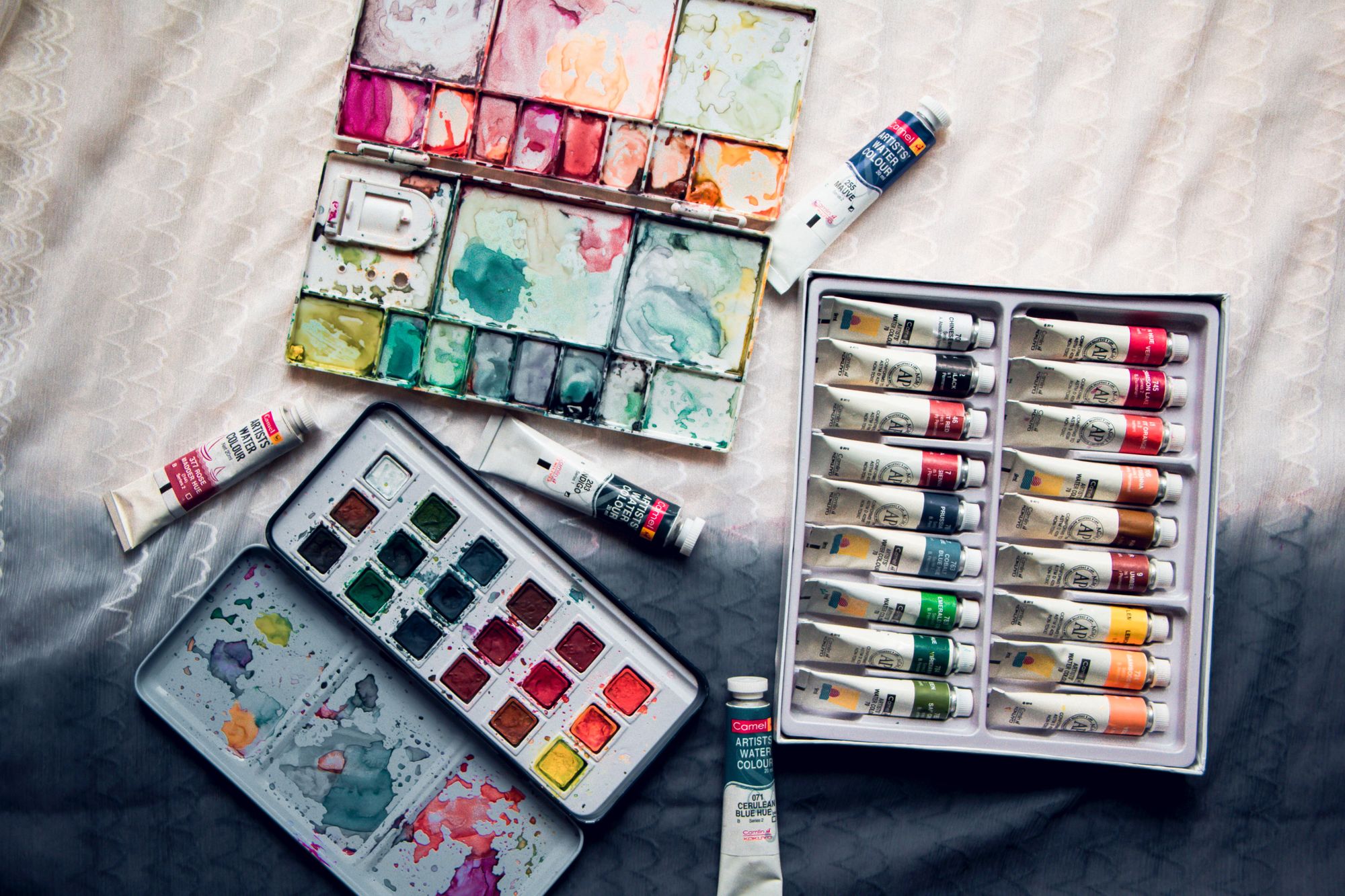 Getting to Know the Different Types of Paints for Art: A Quick Guide to the  Three Most Popular Painting Mediums