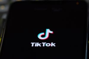 TikTok Analytics: Measuring Performance and Adjusting Your Content Strategy